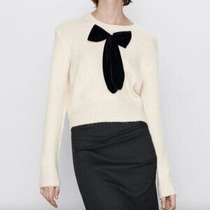 Zara Black Velvet Bow Cropped Sweater Cream Size Small